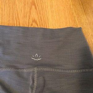 NWT Beyond Yoga leggings